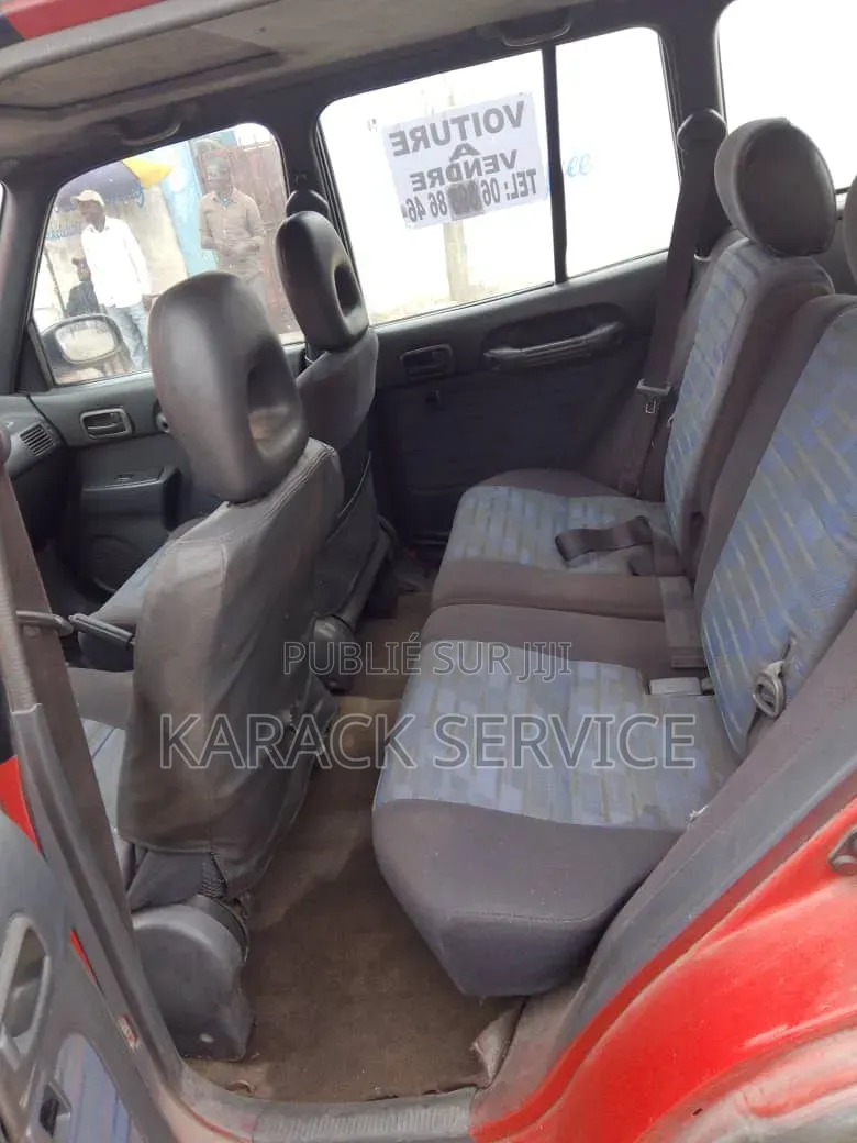 Toyota RAV4 2017 Rouge