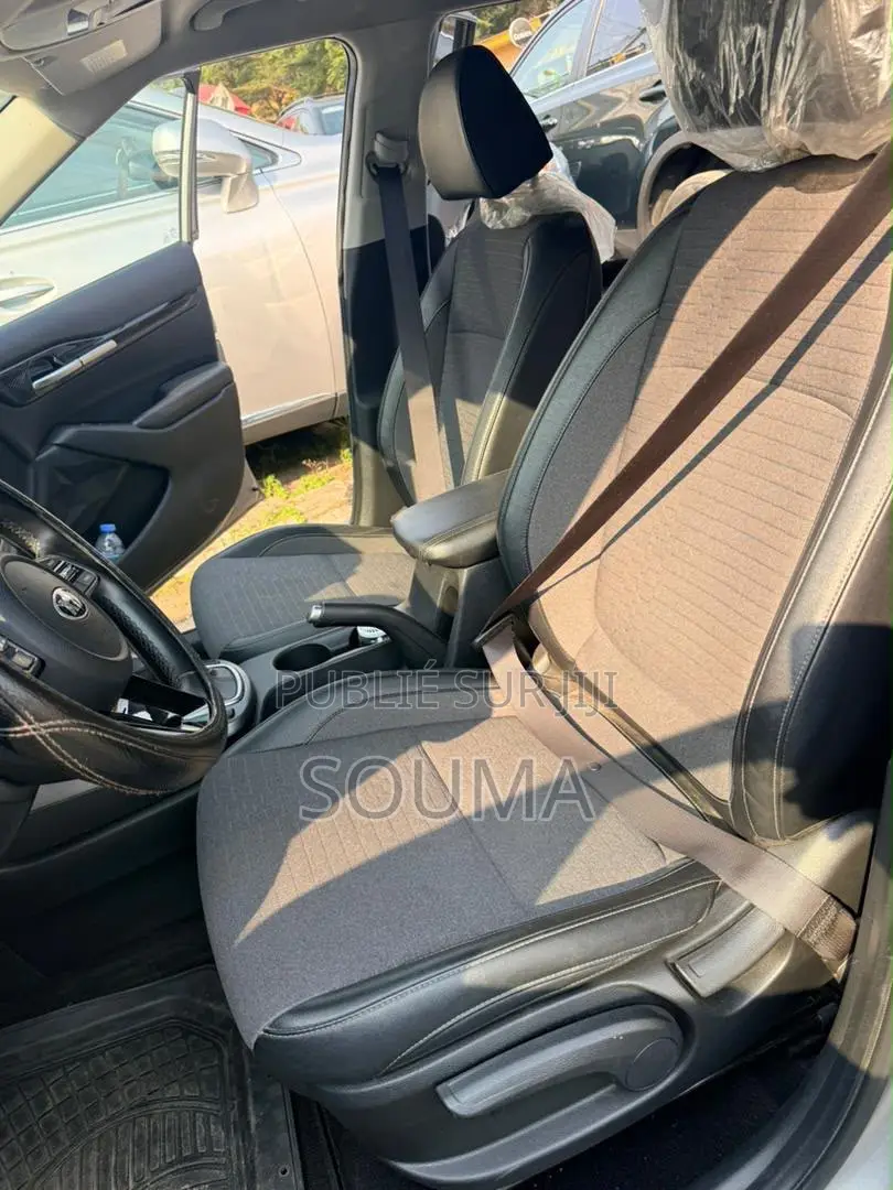 Kia Seltos S 2022 Gris
