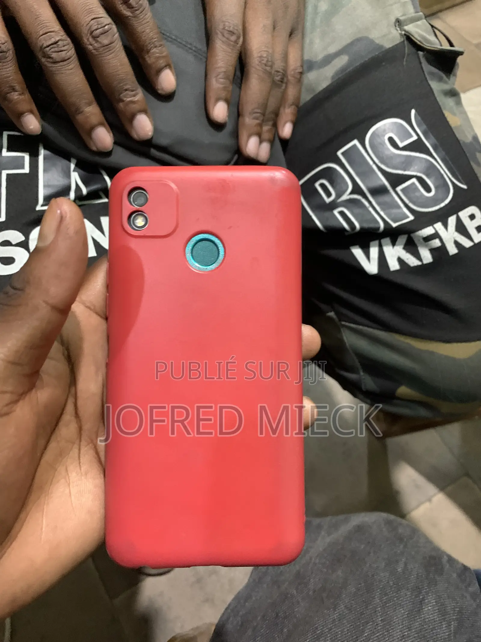 Itel A04 32 GB Gris
