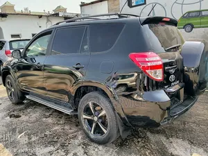 Toyota RAV4 2018 Noir
