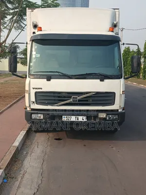 Volvo 7350 2021 Blanc