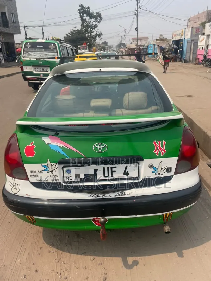 Toyota Corolla 2018 Vert