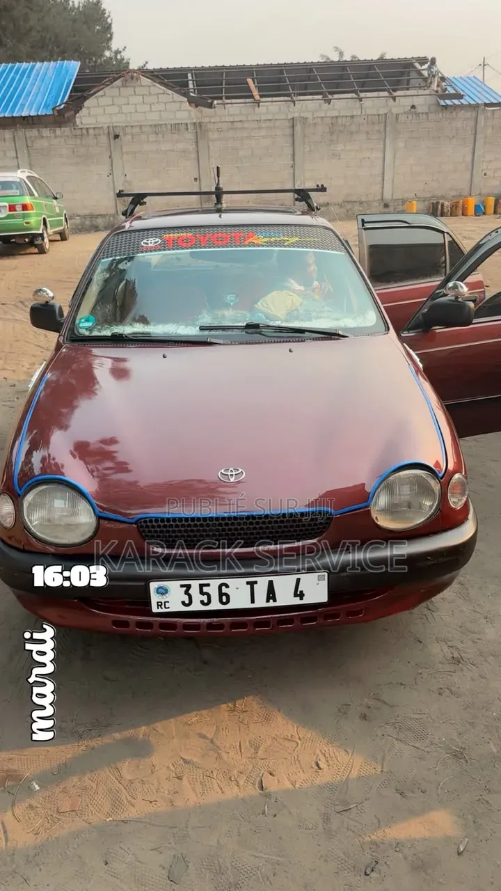 Toyota Corolla 2016 Marron
