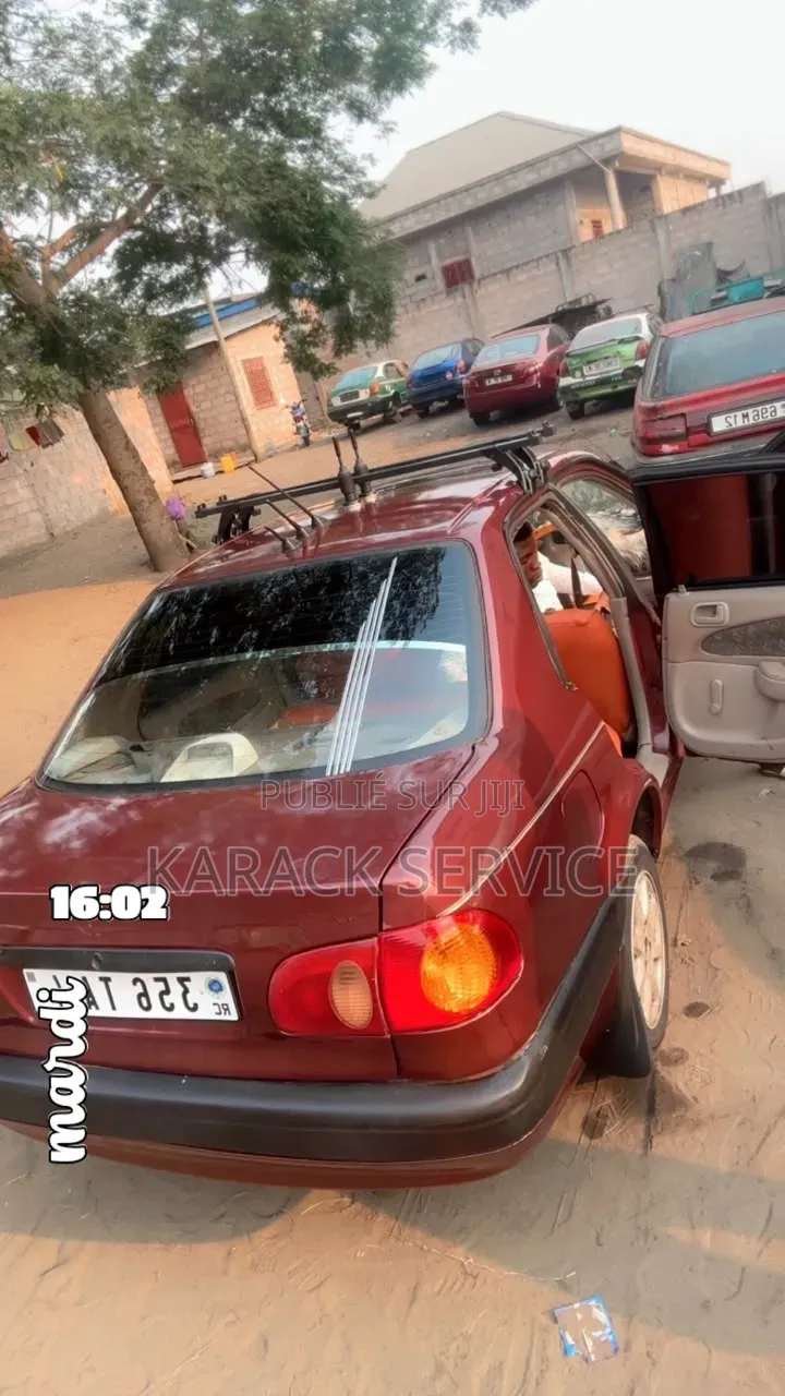 Toyota Corolla 2016 Marron