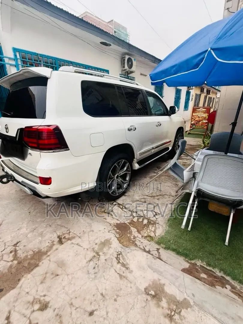 Toyota Land Cruiser 2015 Blanc
