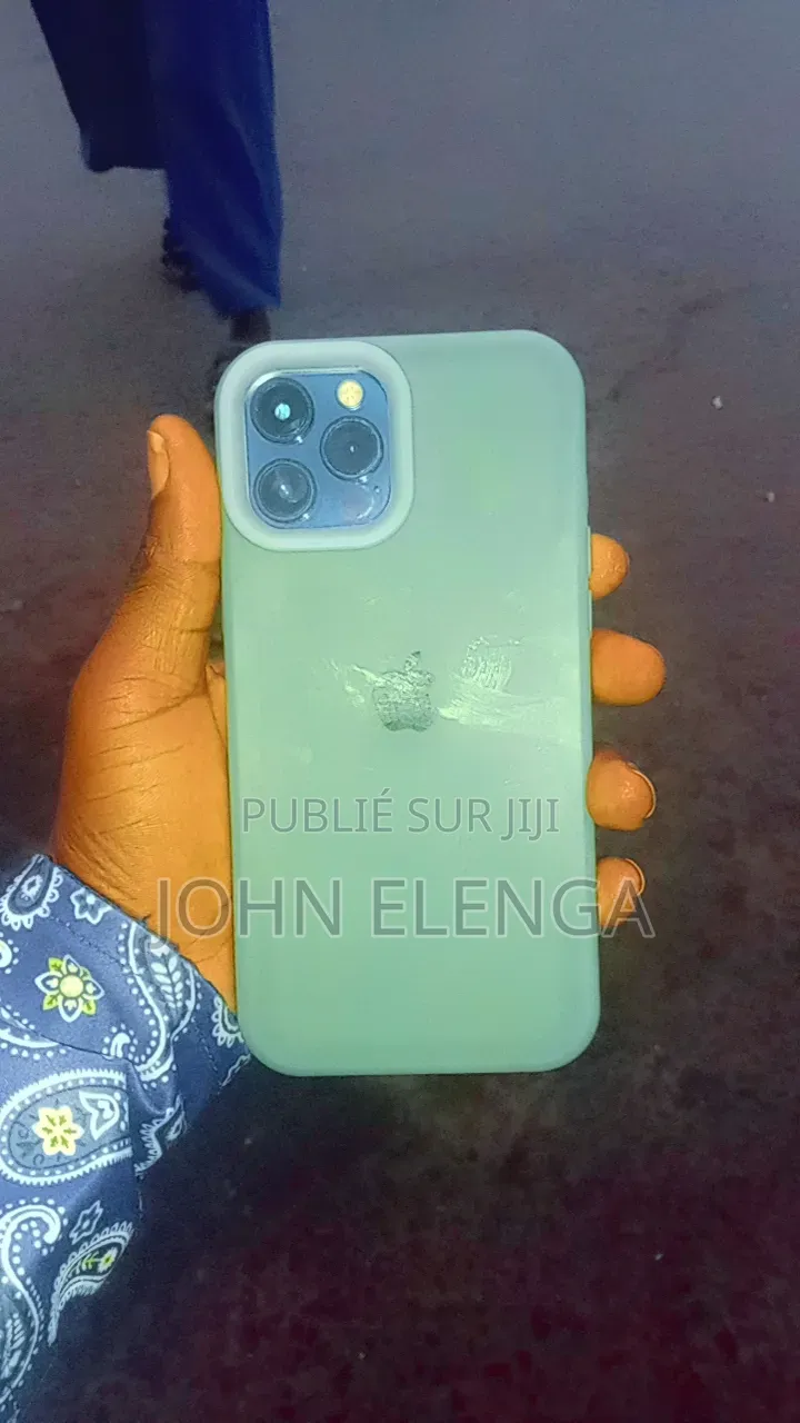 Nouveau Apple iPhone 12 Pro Max 256 GB Noir