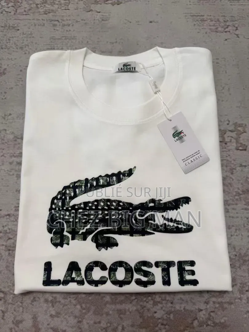 Tout Genres De T-Shirts