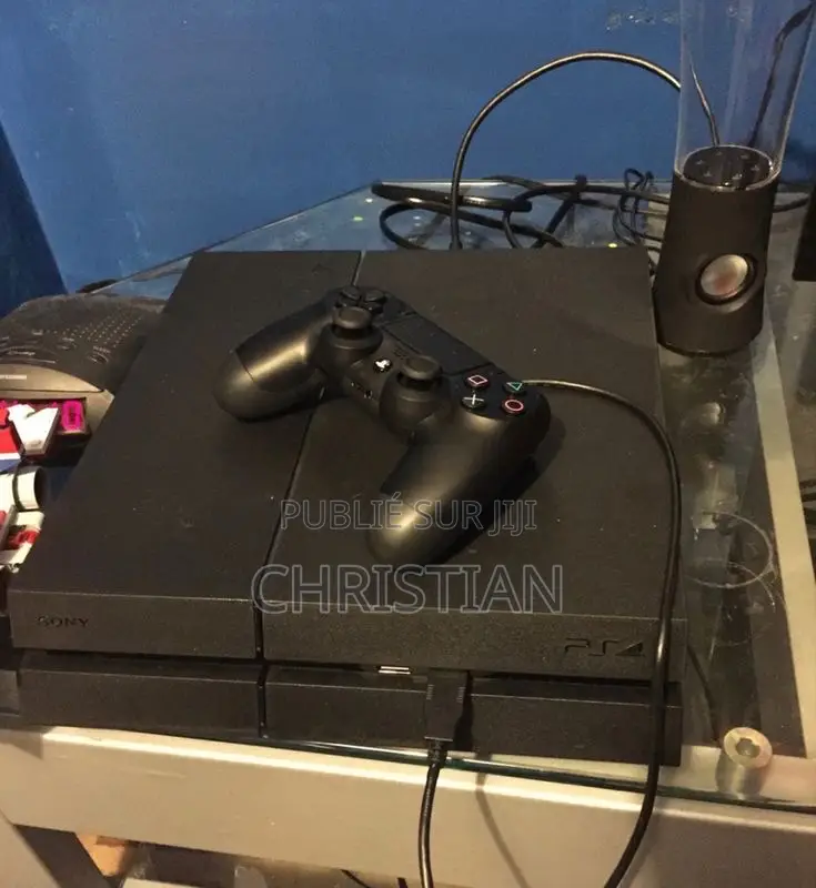 PlayStation 4 Fat