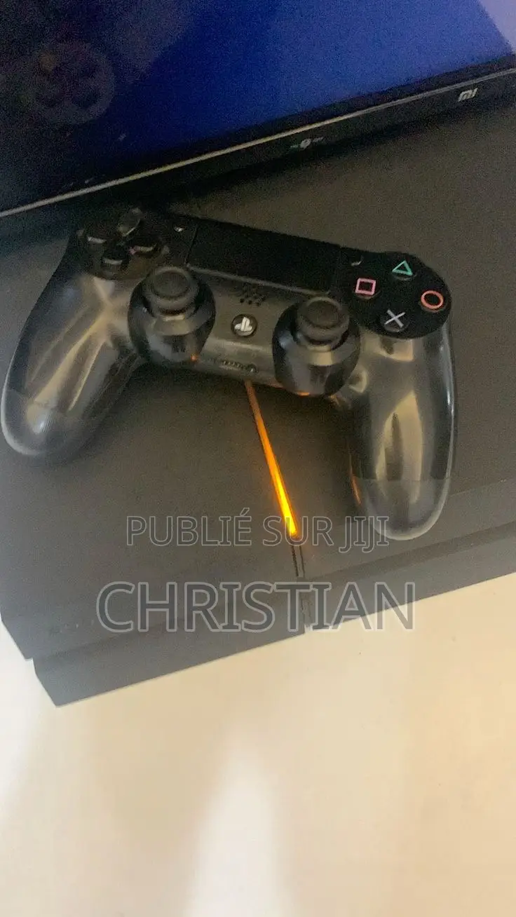 PlayStation 4 Fat