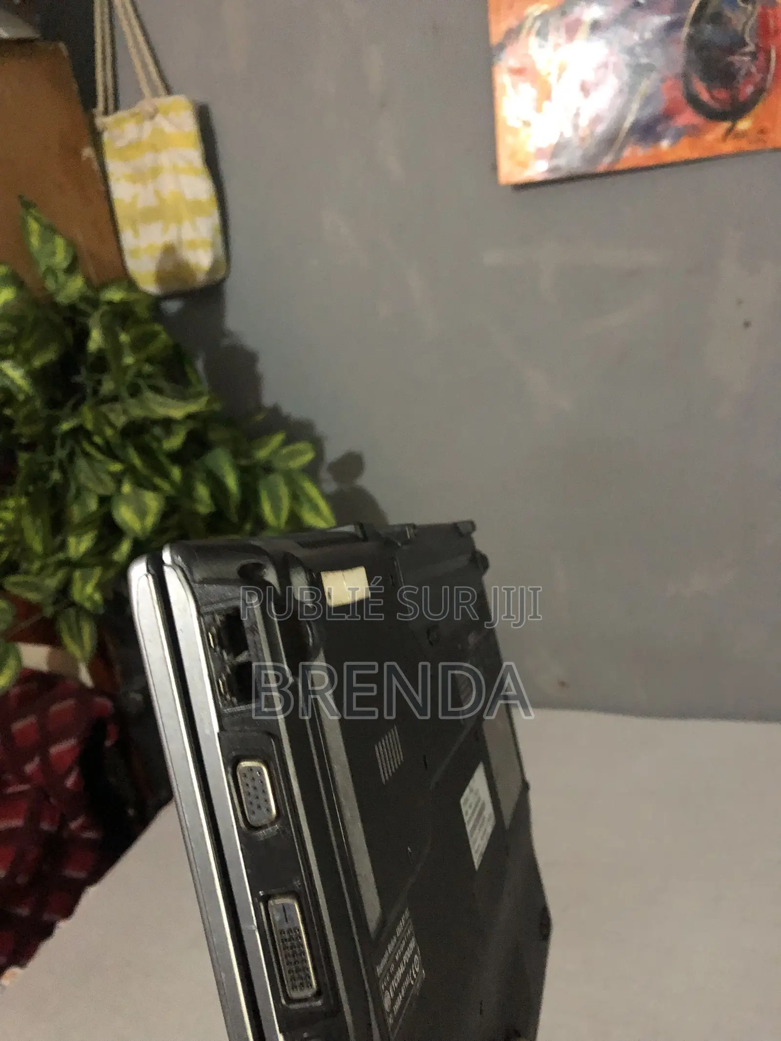 Ordinateur portable Asus A42JV 3GB Intel Pentium SSD 320GB