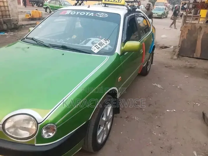 Toyota Corolla 2017 Vert