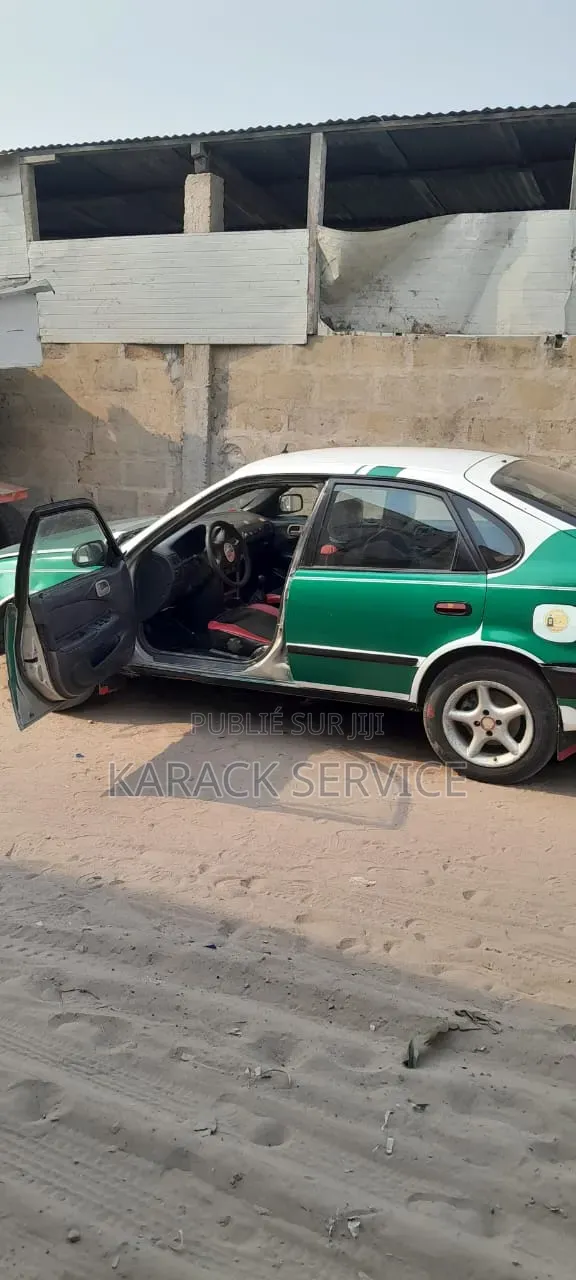 Toyota Corolla 2017 Vert