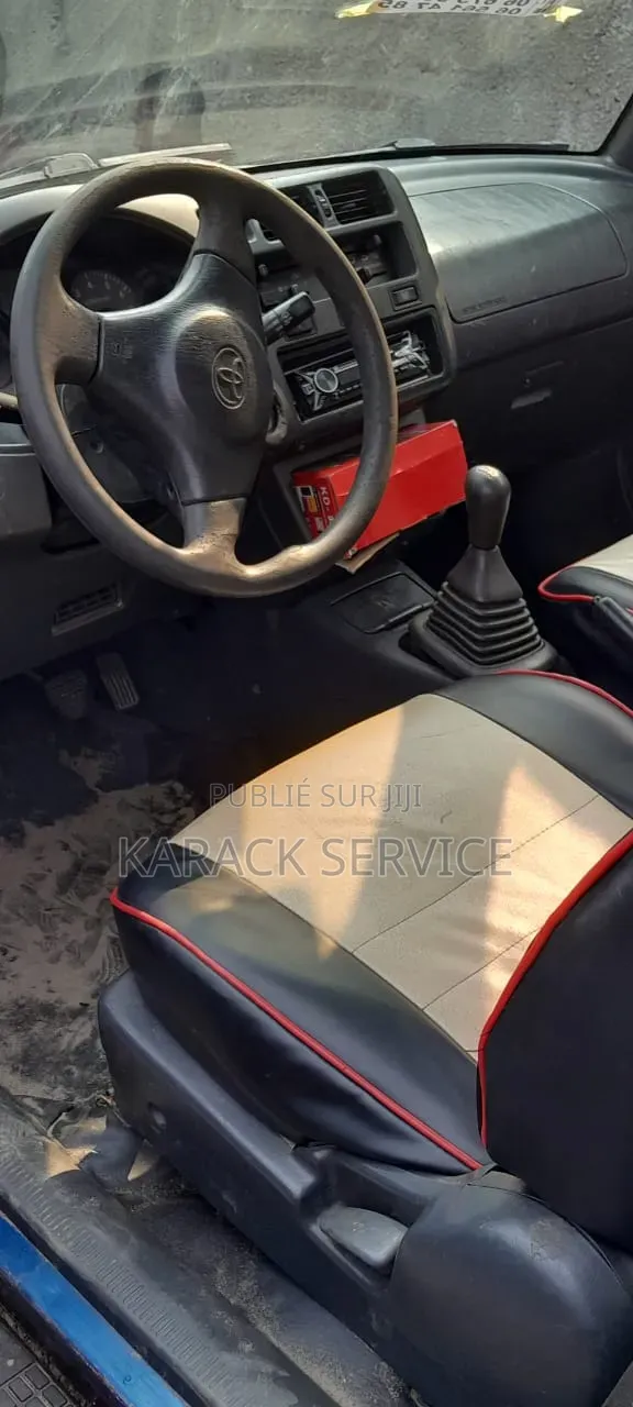 Toyota RAV4 Cabriolet 1998 Bleu