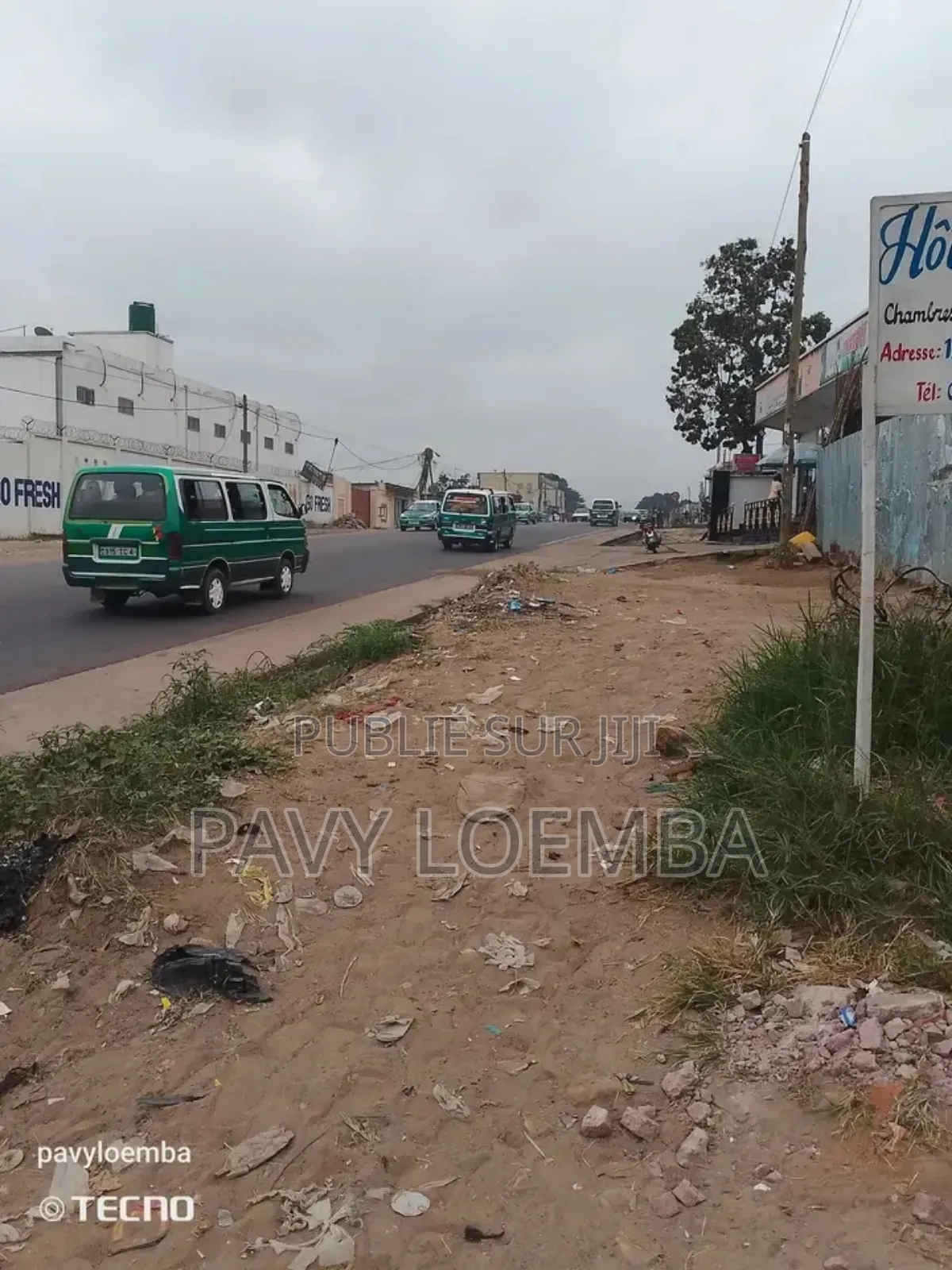 Parcelle Avec Maison Inachevé À Vendre