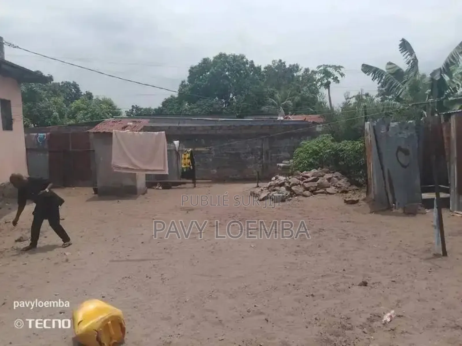 Terrain Vide À Vendre