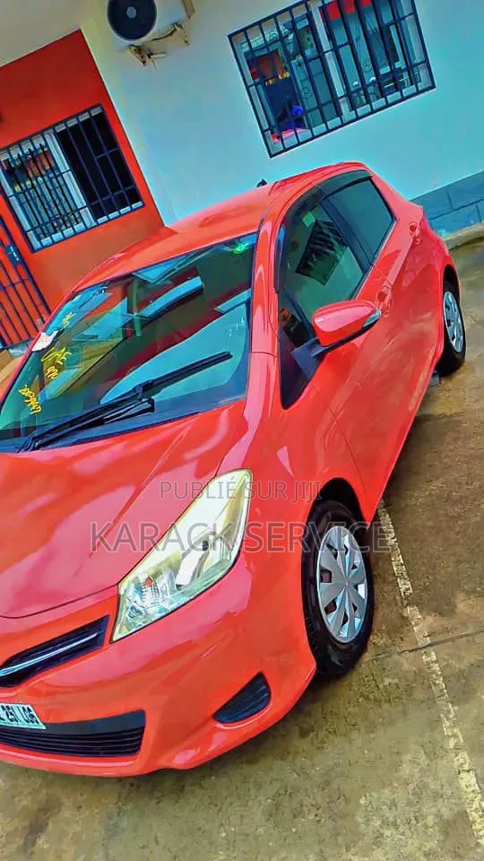 Toyota Yaris 2017 Rouge