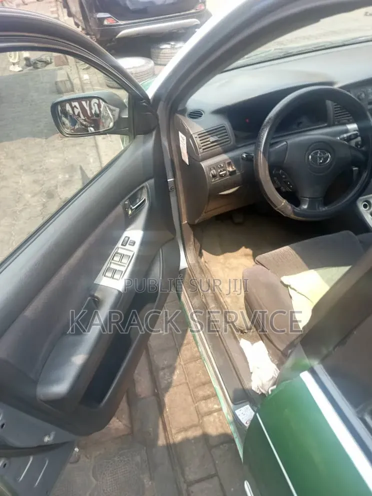 Toyota Corolla 2016 Vert