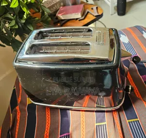 Découvrez Le Grille-Pain De'Longhi Icona Vintage