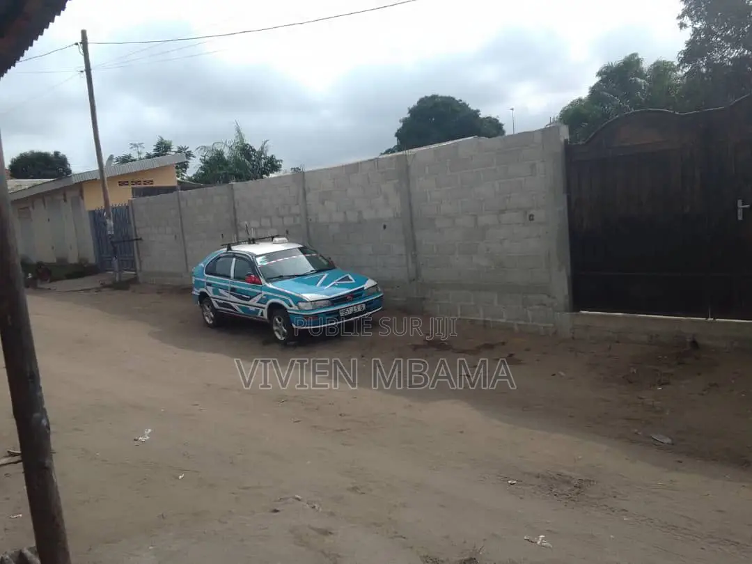 Demi Terrain a Siafoumou