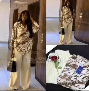 Ensemble Chemise Imprimée Et Pantalon Large Crème