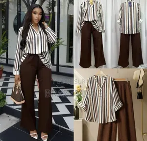 Ensemble Chemise Rayée Et Pantalon Large Marron