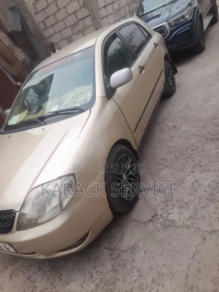 Toyota Corolla 2016 Jaune