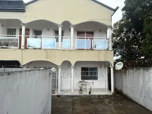 3chbre Appartement dans Loandjili à Vendre