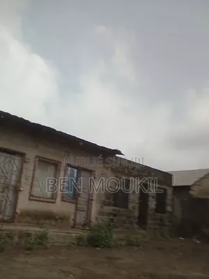 2chbre Maison dans Polete Immobilier, Ngoyo à Louer