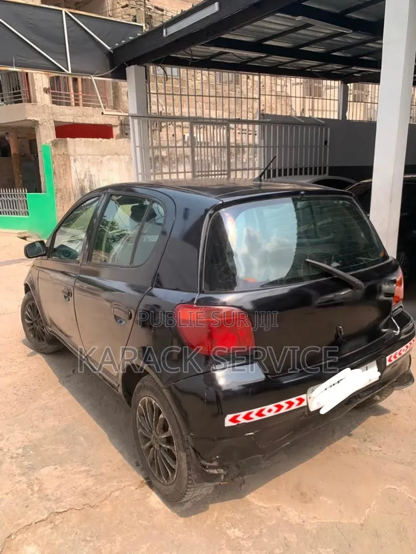 Toyota Yaris 2015 Noir