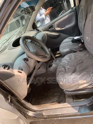 Toyota Yaris 2015 Noir