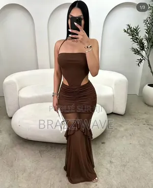 Ensemble Jupe Volantée Et Top Bandeau Noir