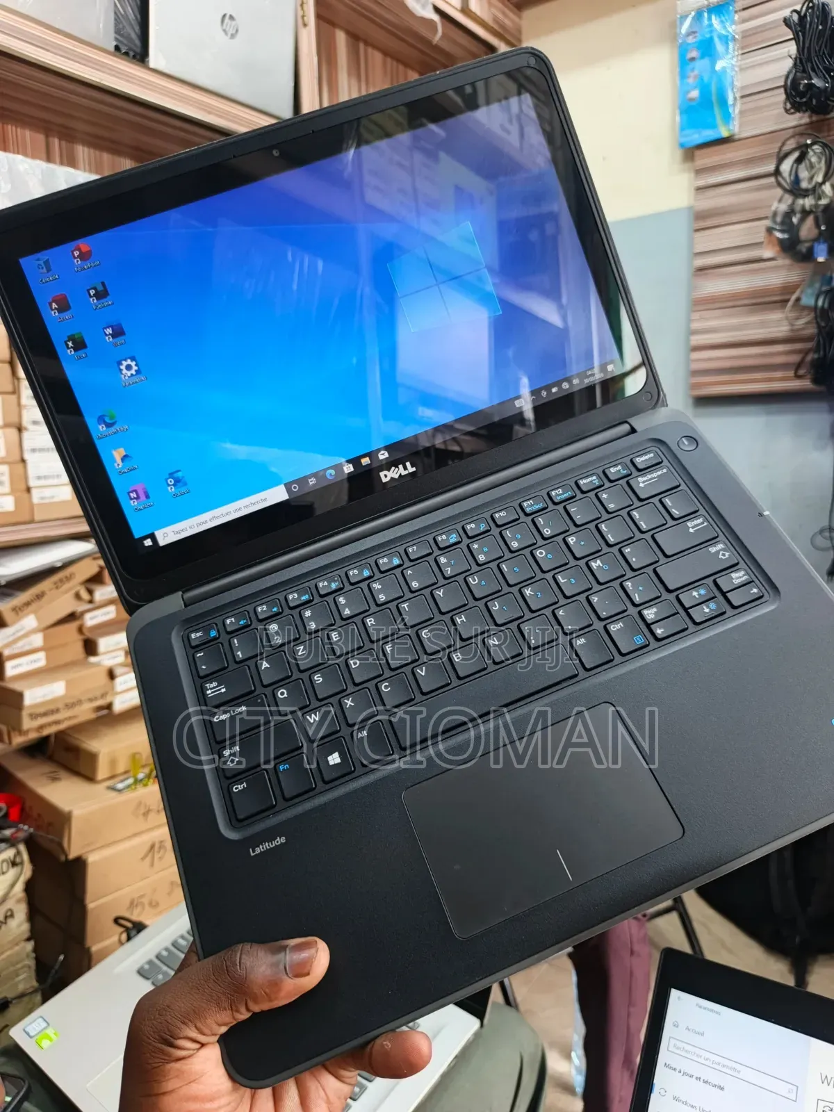 Nouveau Dell Latitude 3380 8GB Intel Core i3 HDD+SSD 500GB