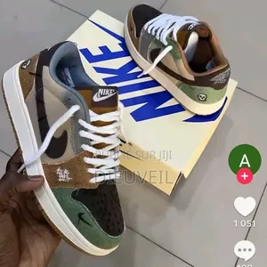 Nike Sneakers