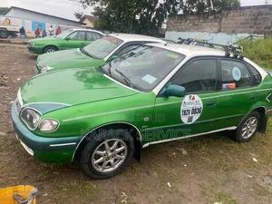 Toyota Corolla 2014 Vert