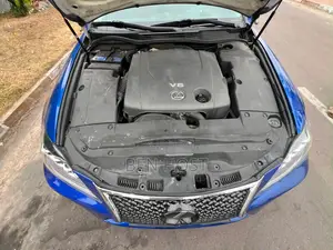 Lexus IS 350 RWD 2018 Bleu