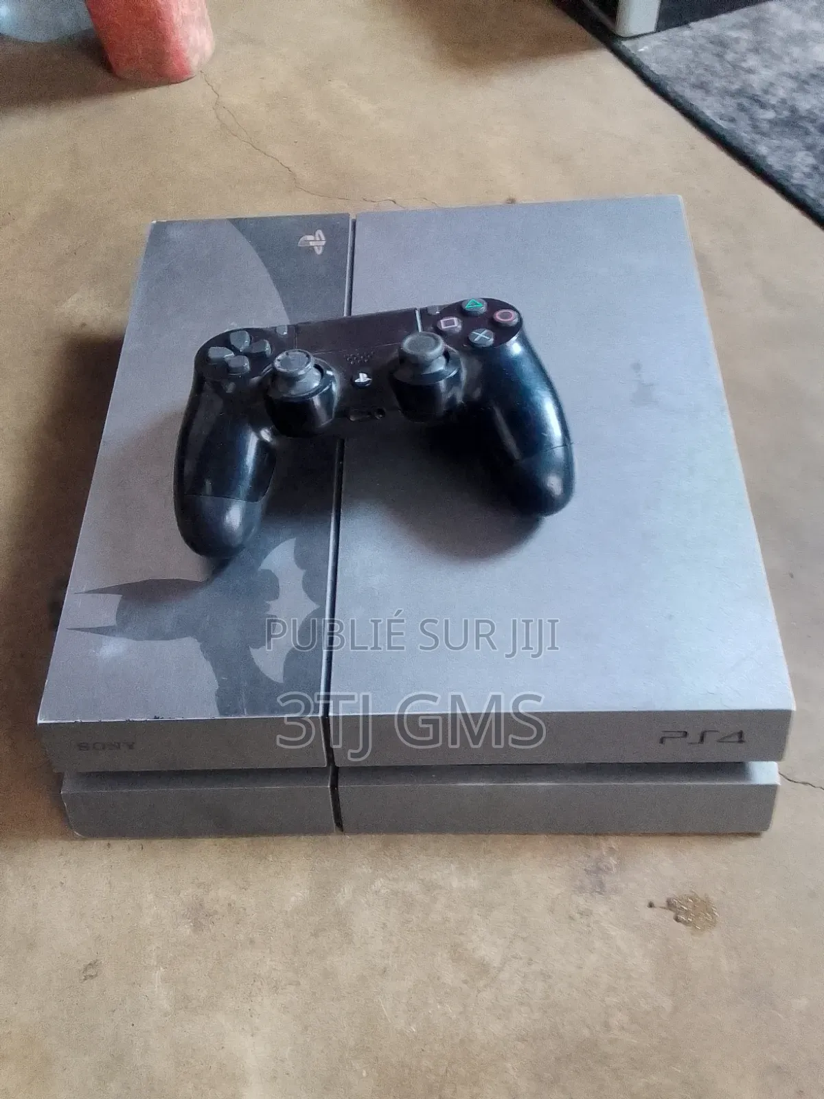 Play Station 4