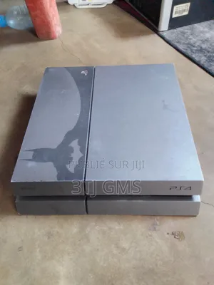 Play Station 4