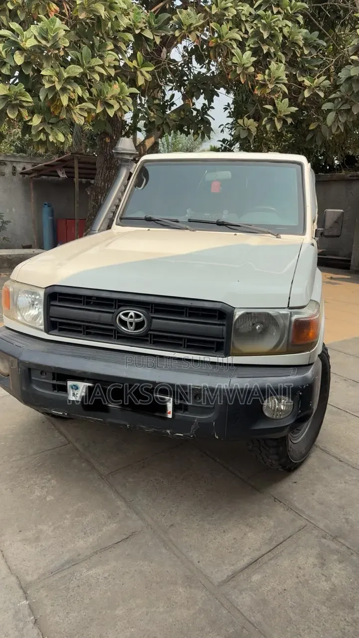 Toyota Land Cruiser 2018 Blanc