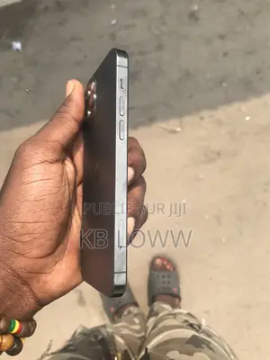 Apple iPhone 12 128 GB Gris