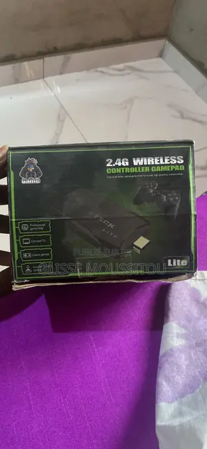 2.4 Wireless Controller Gamepad