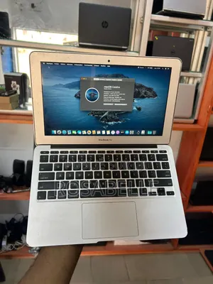 Ordinateur portable Apple MacBook 2013 8GB Intel Core i7 SSD 256GB