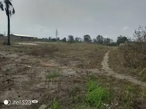 Deux Parcelle Jumeler À Vendre