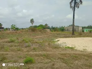 Deux Parcelle Jumeler À Vendre