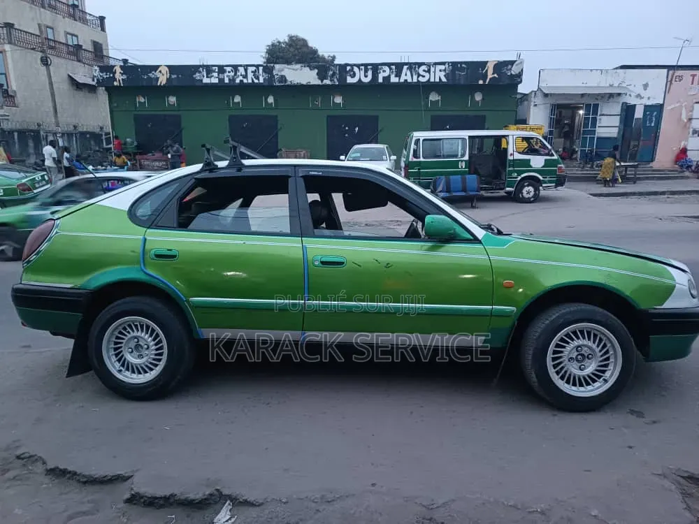 Toyota Corolla 2016 Vert