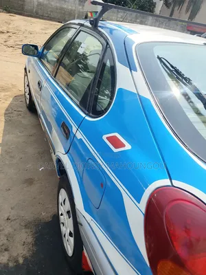 Toyota Corolla 1999 Bleu