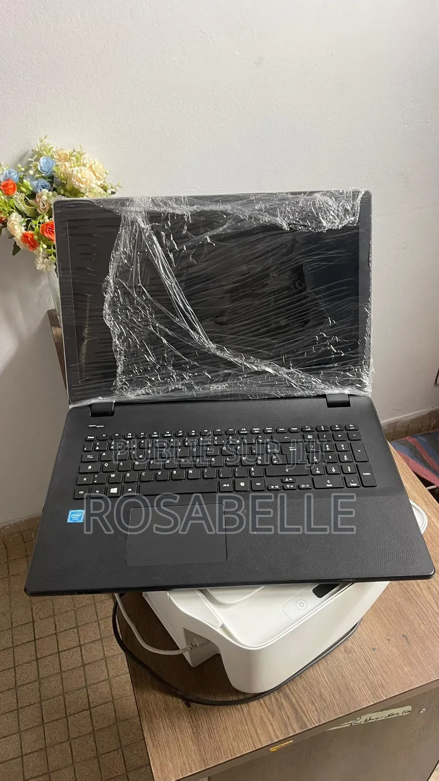 Ordinateur portable Acer AcerNote 4GB Intel Core i3 HDD 640GB