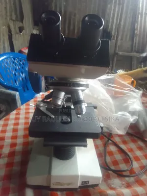 Microscope À Vendre À Brazzaville