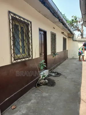 Parcelle a Vendre Quartier Loandjili Faubourg