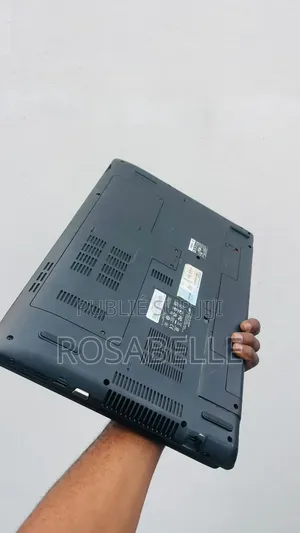 Ordinateur portable Acer AcerNote 370 4GB Intel Core i3 HDD 640GB
