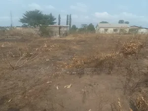 Terrain Vide a Vendre